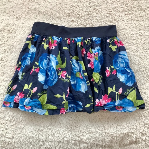 Hollister Floral Navy & Pink Flared Mini Skirt - Picture 3 of 5